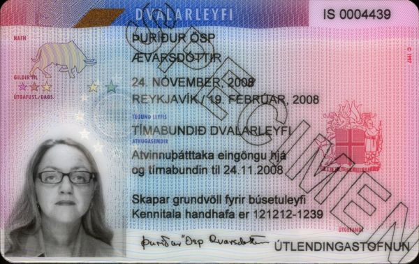 Tłumaczenie przysięgłe zezwolenia na pobyt tymczasowy z Islandii na język polski – online